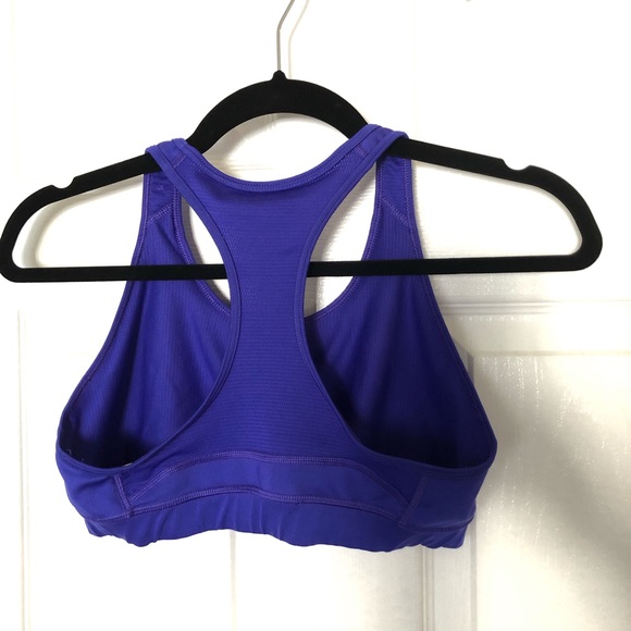 adidas techfit Sports Bra - Size Medium - Picture 3 of 8